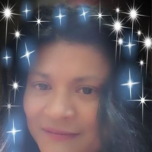 Meet your Posher, Malia